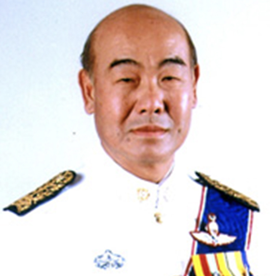 19. นายวิรุฬ เตชะไพบูลย์